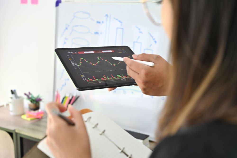 UI Intuitiva: Patrones de Velas en Unity y Unreal